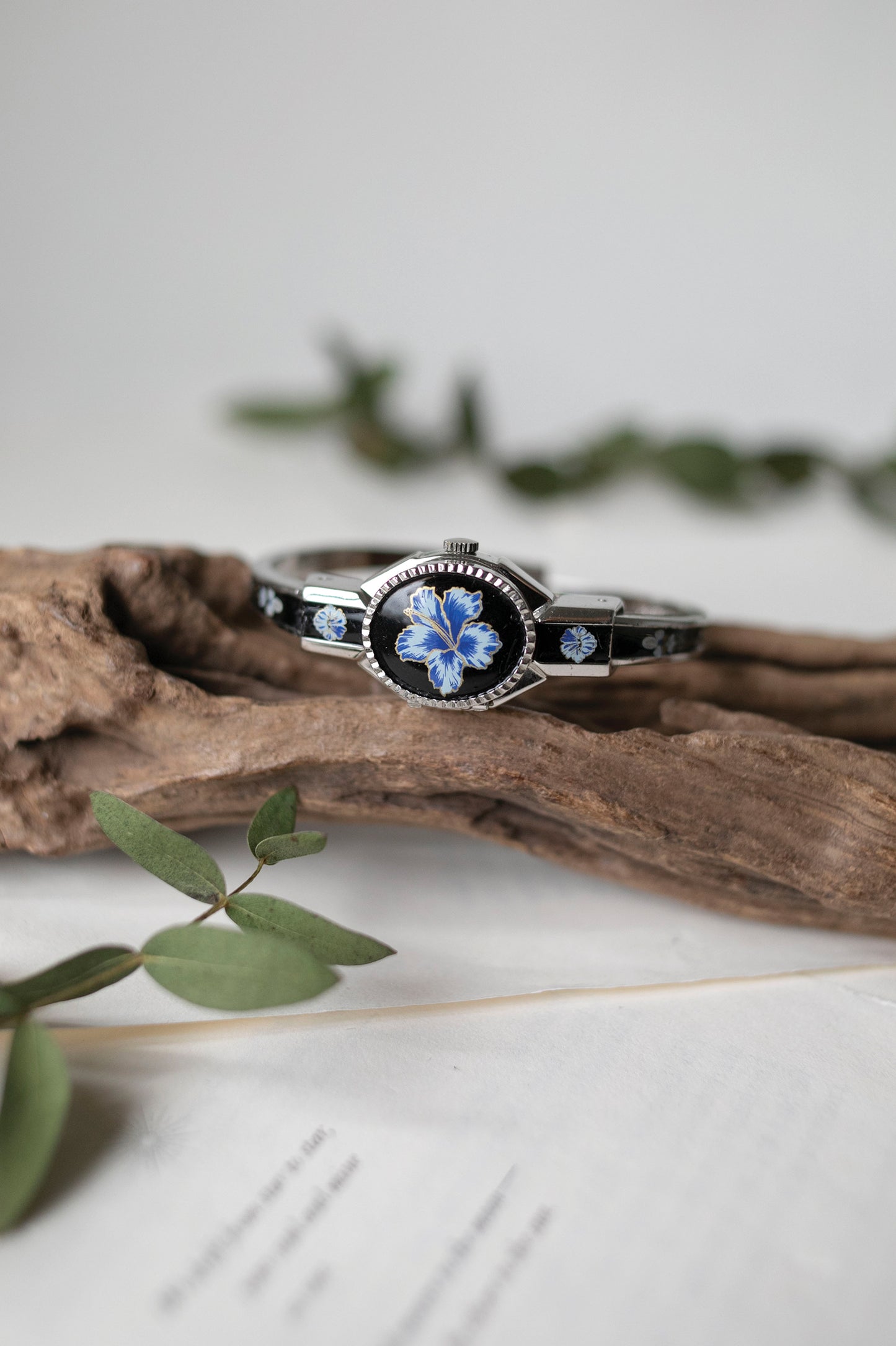 True Vintage: Blue Hibiscus (Peek-a-boo Flip Watch)