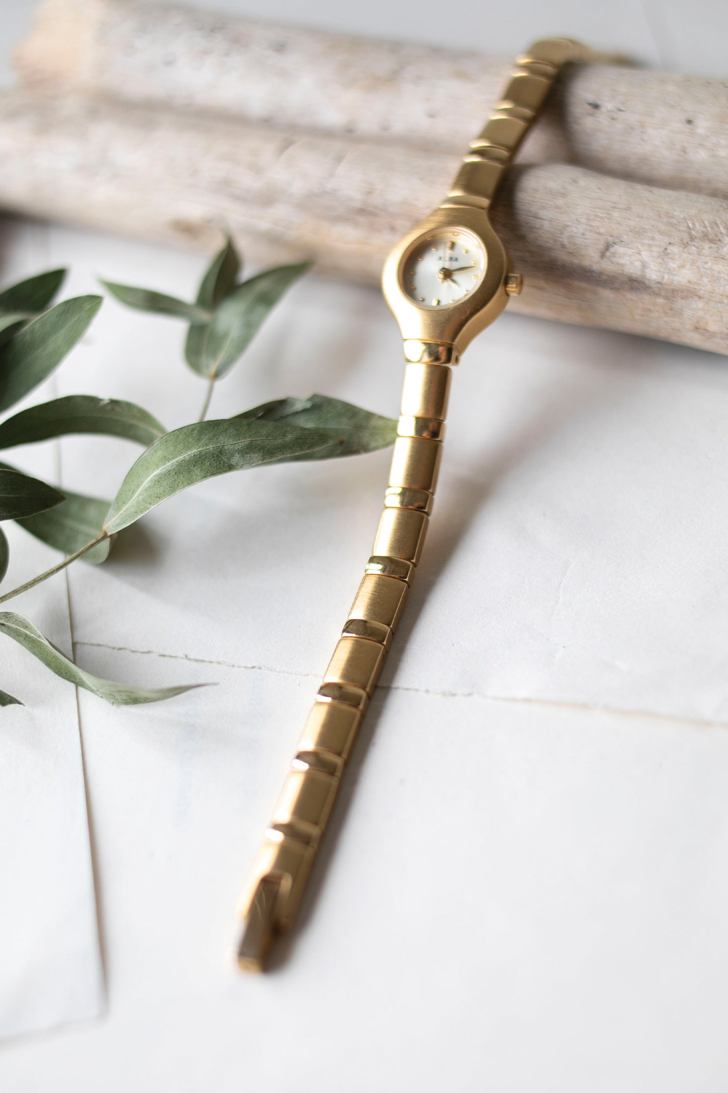 True Vintage: Alba Xen (Gold)