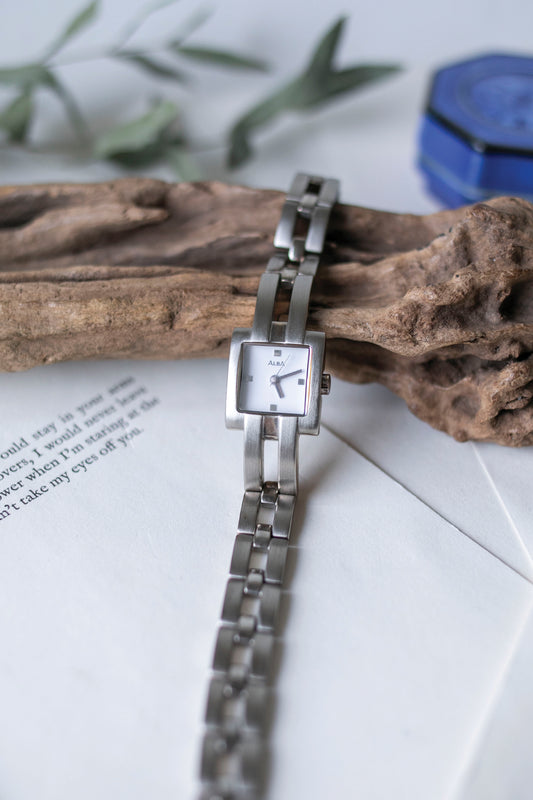 True Vintage: Alba Linden