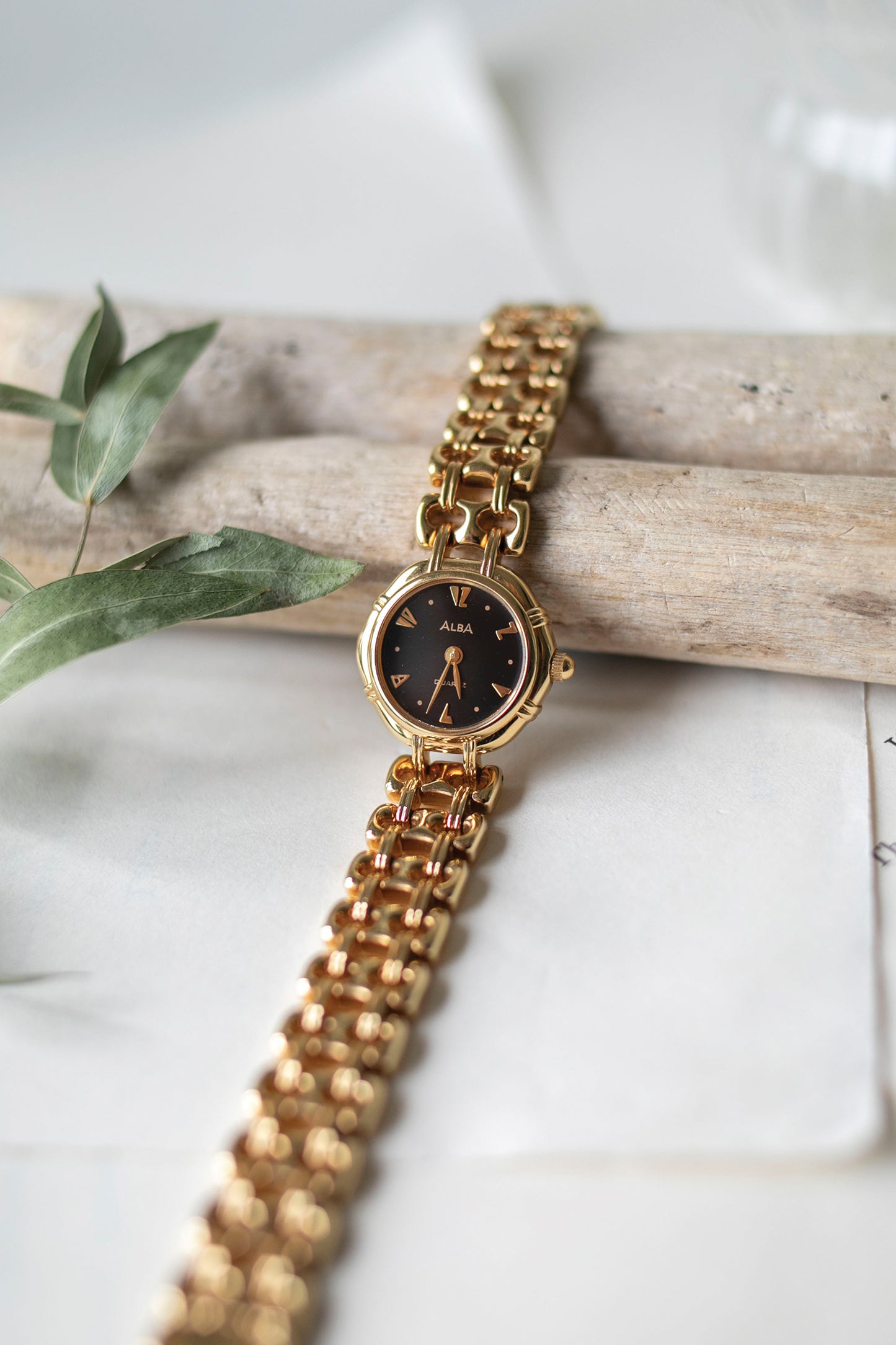 True Vintage: Alba Anya