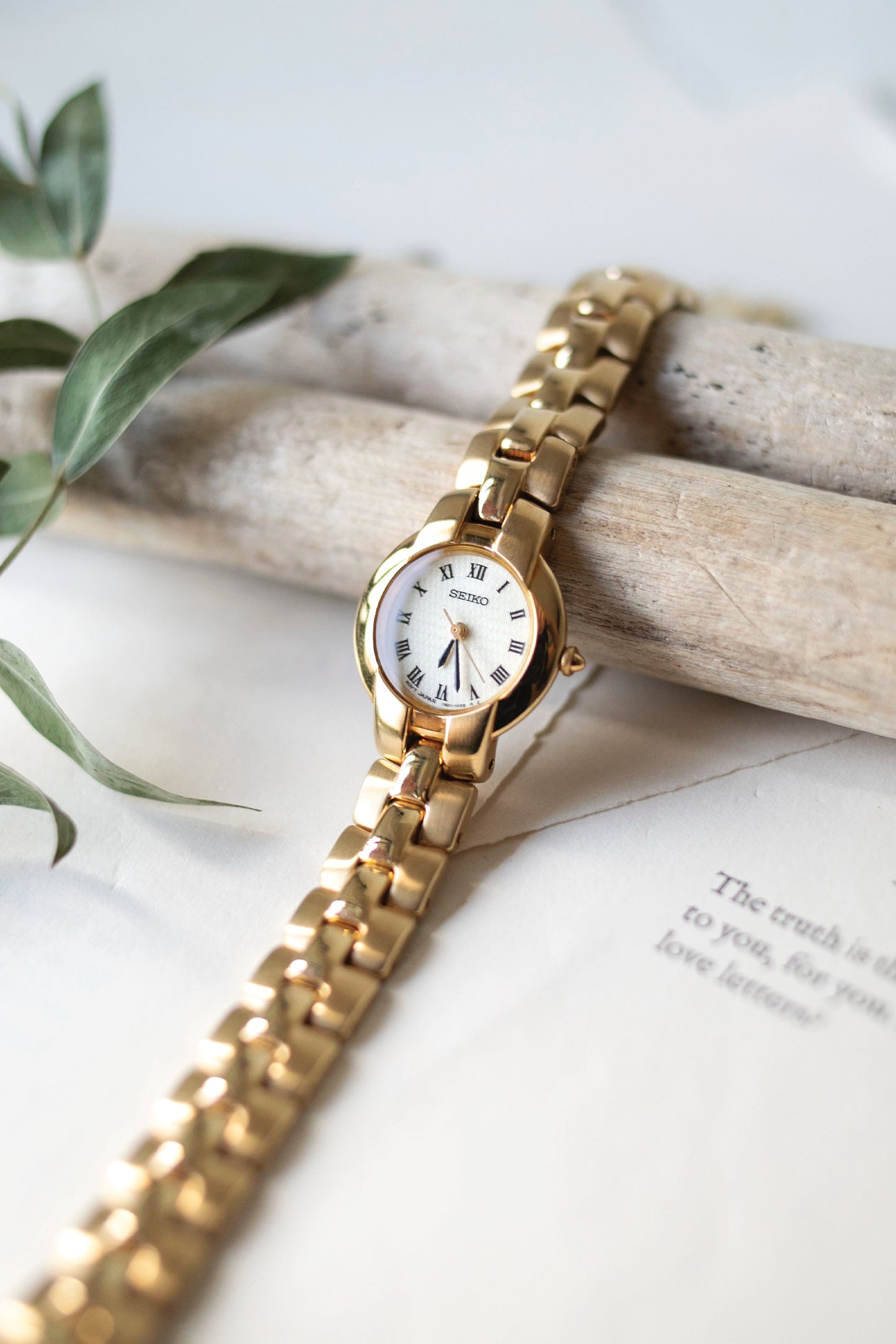 True Vintage: Seiko Iris (Gold)