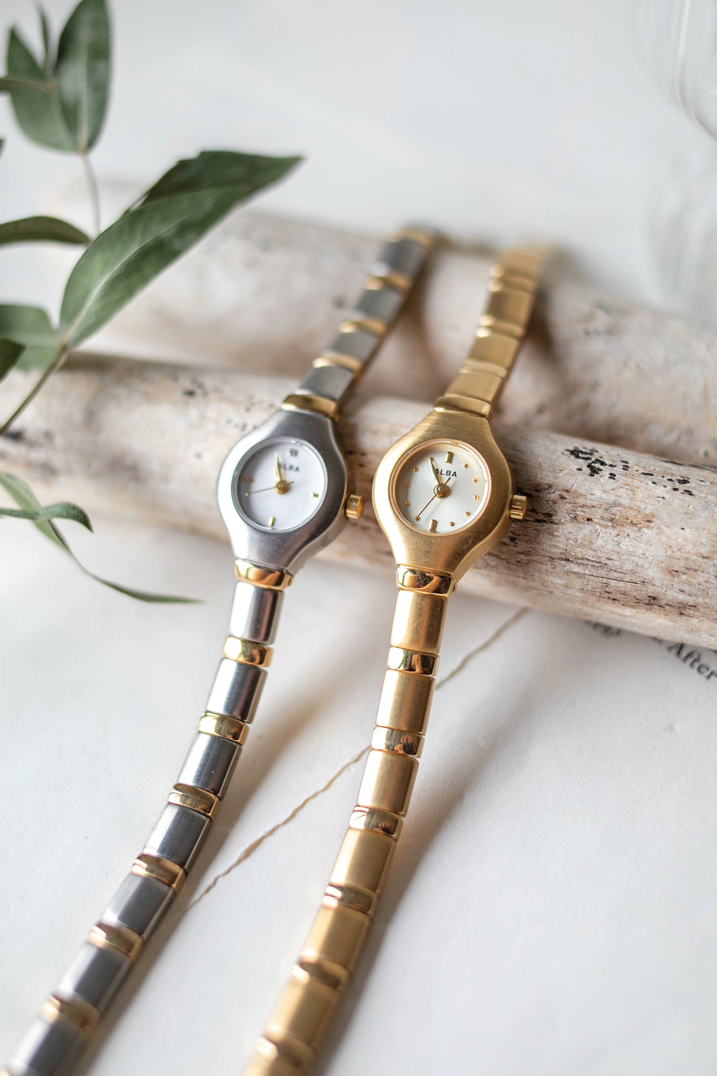 True Vintage: Alba Xen (Gold)