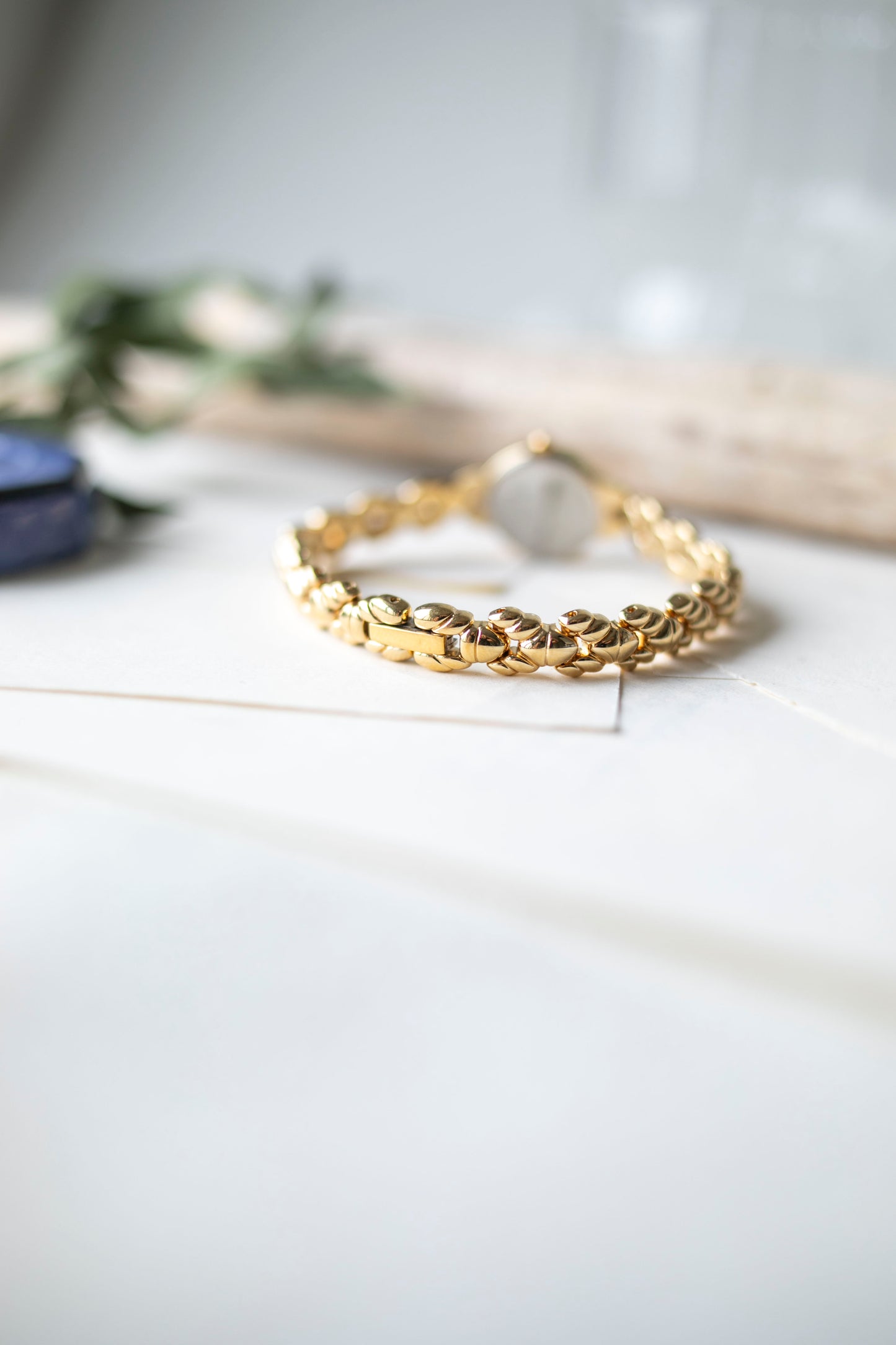 True Vintage: Alba Kora (Gold)