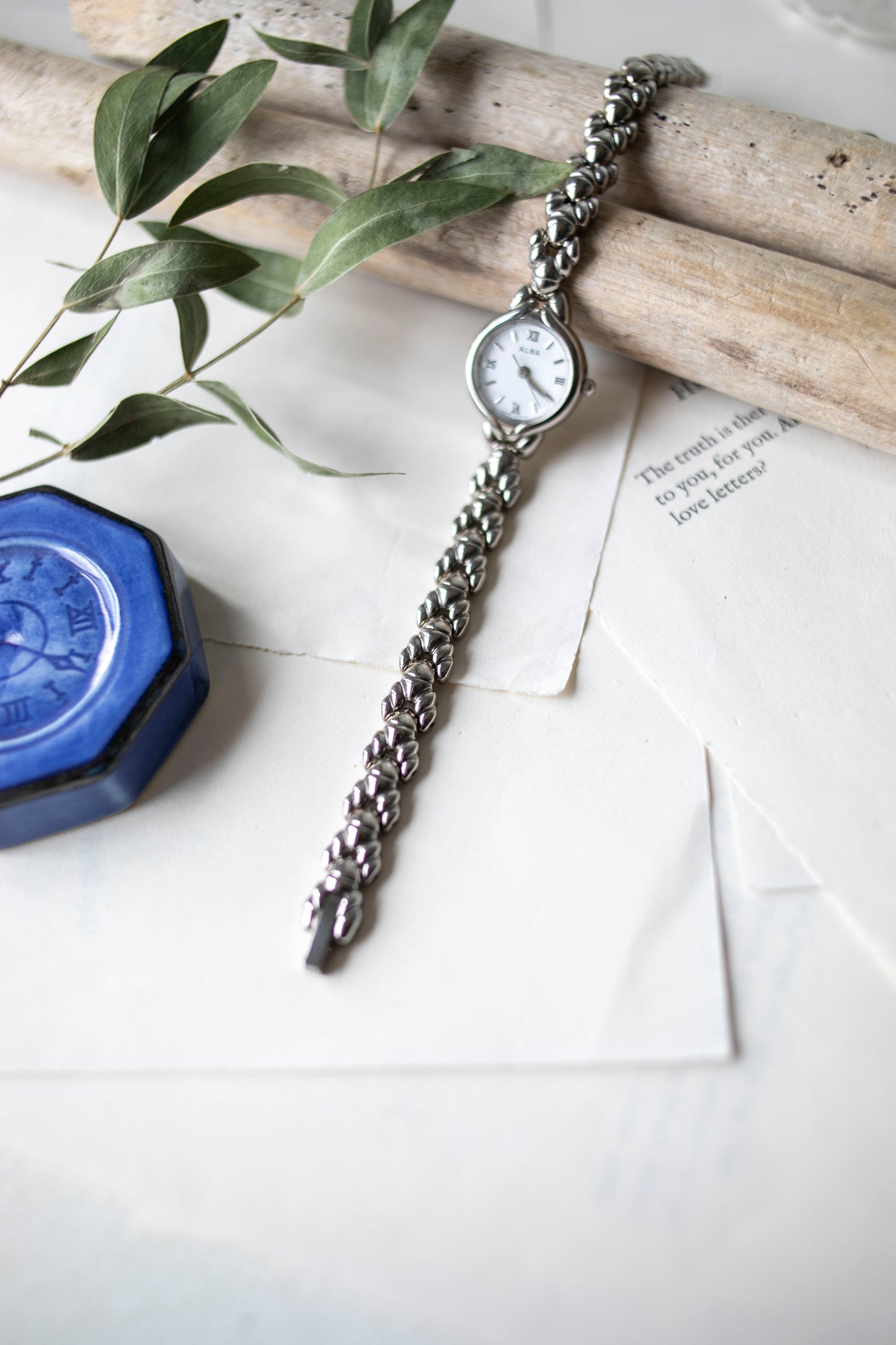 True Vintage: Alba Kora (Silver)