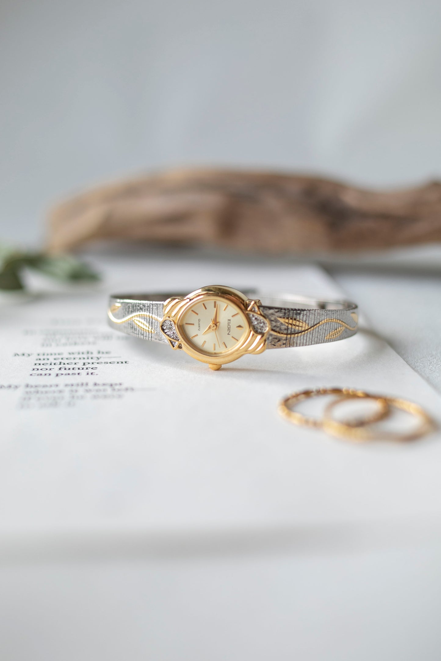 True Vintage: Elgin E2 (Gold)