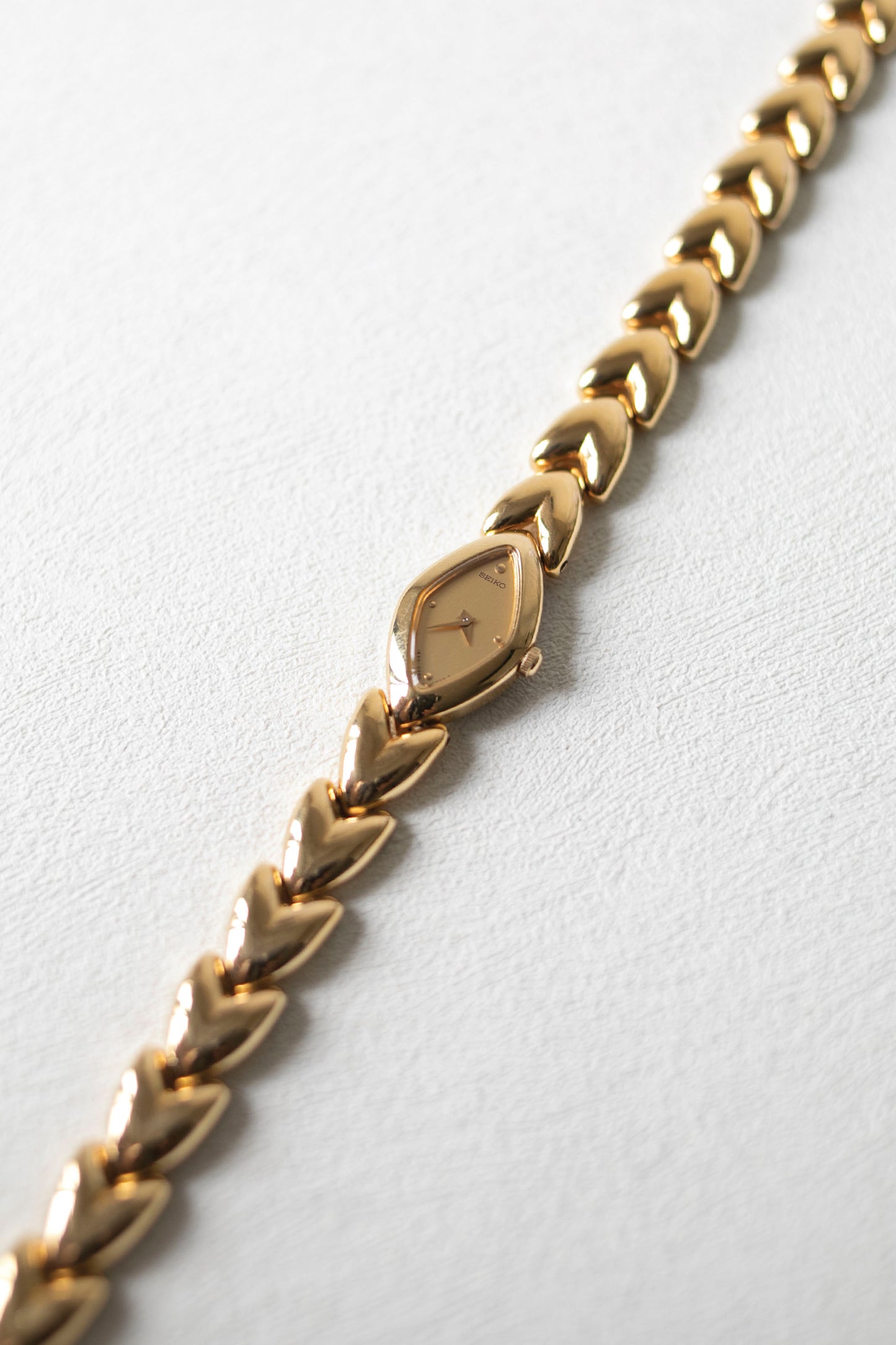 True Vintage: Seiko S27 (Gold)