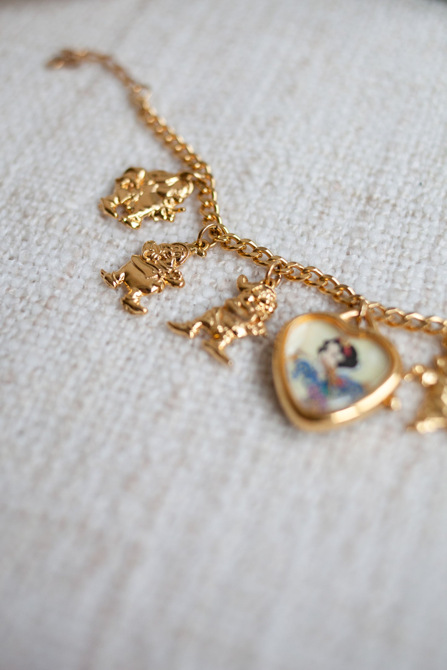 True Vintage: Snow White Charm Bracelet