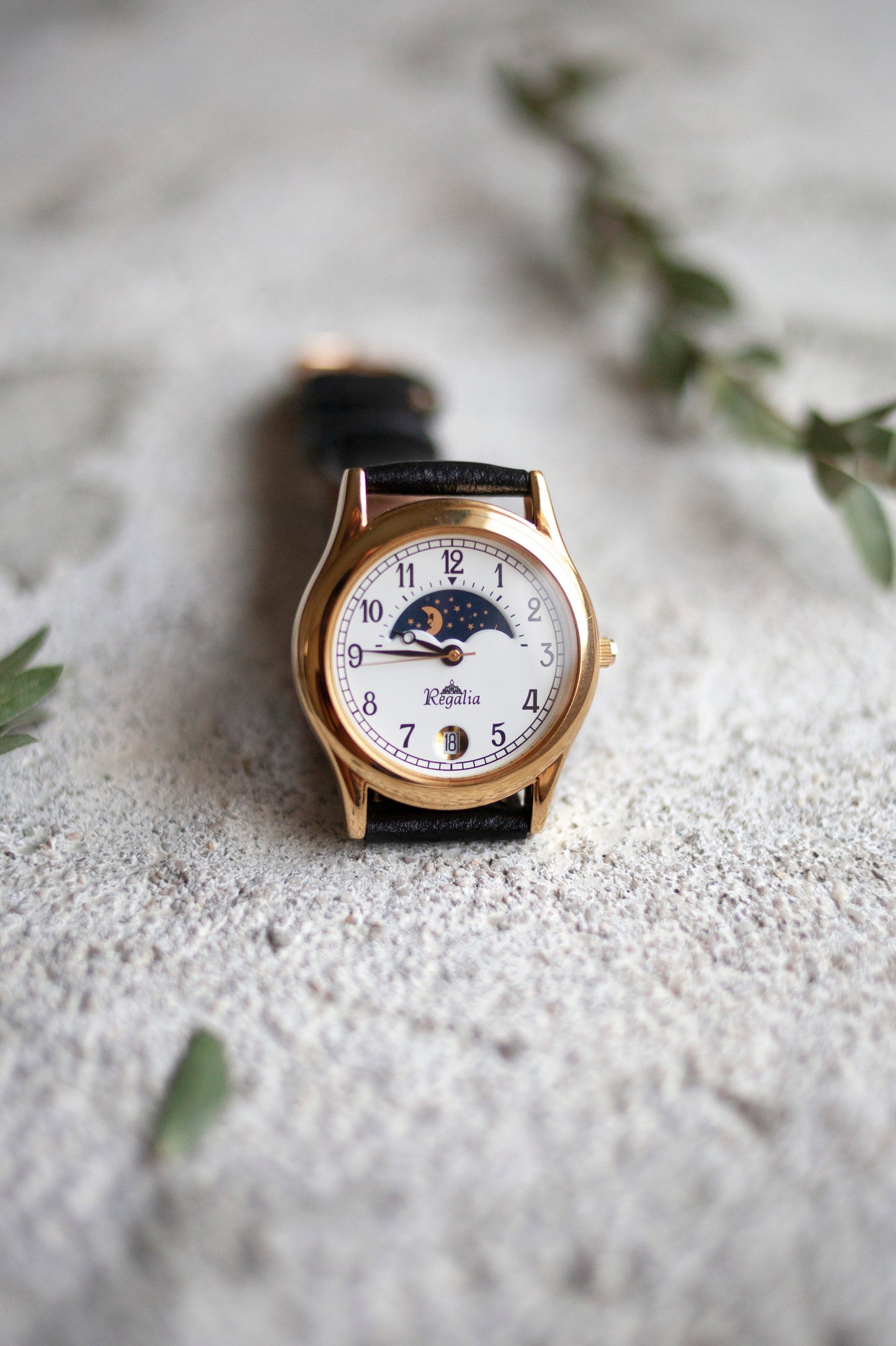 True Vintage: Regalia Sun (Gold)