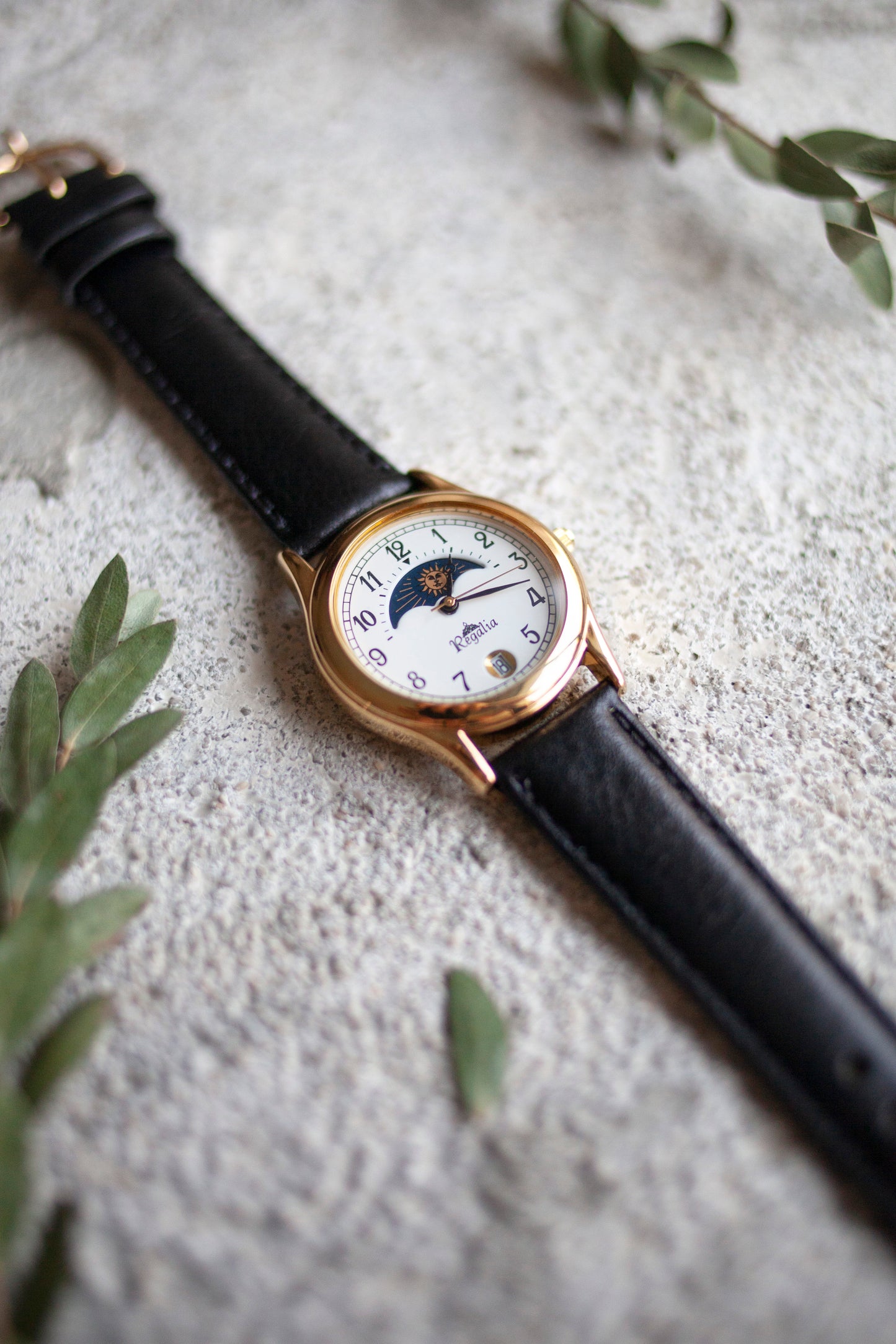 True Vintage: Regalia Sun (Gold)