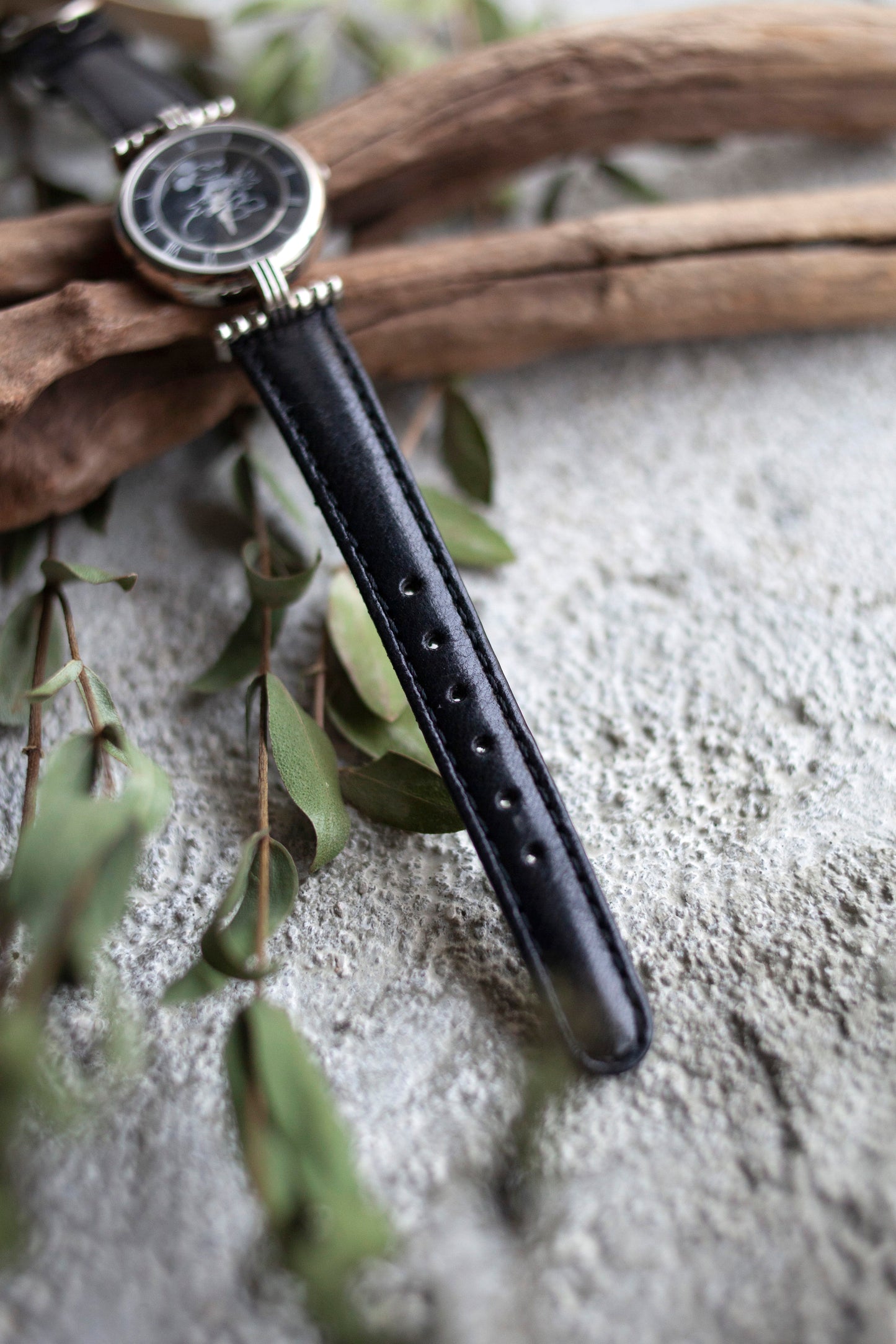 True Vintage: Mickey Faceted