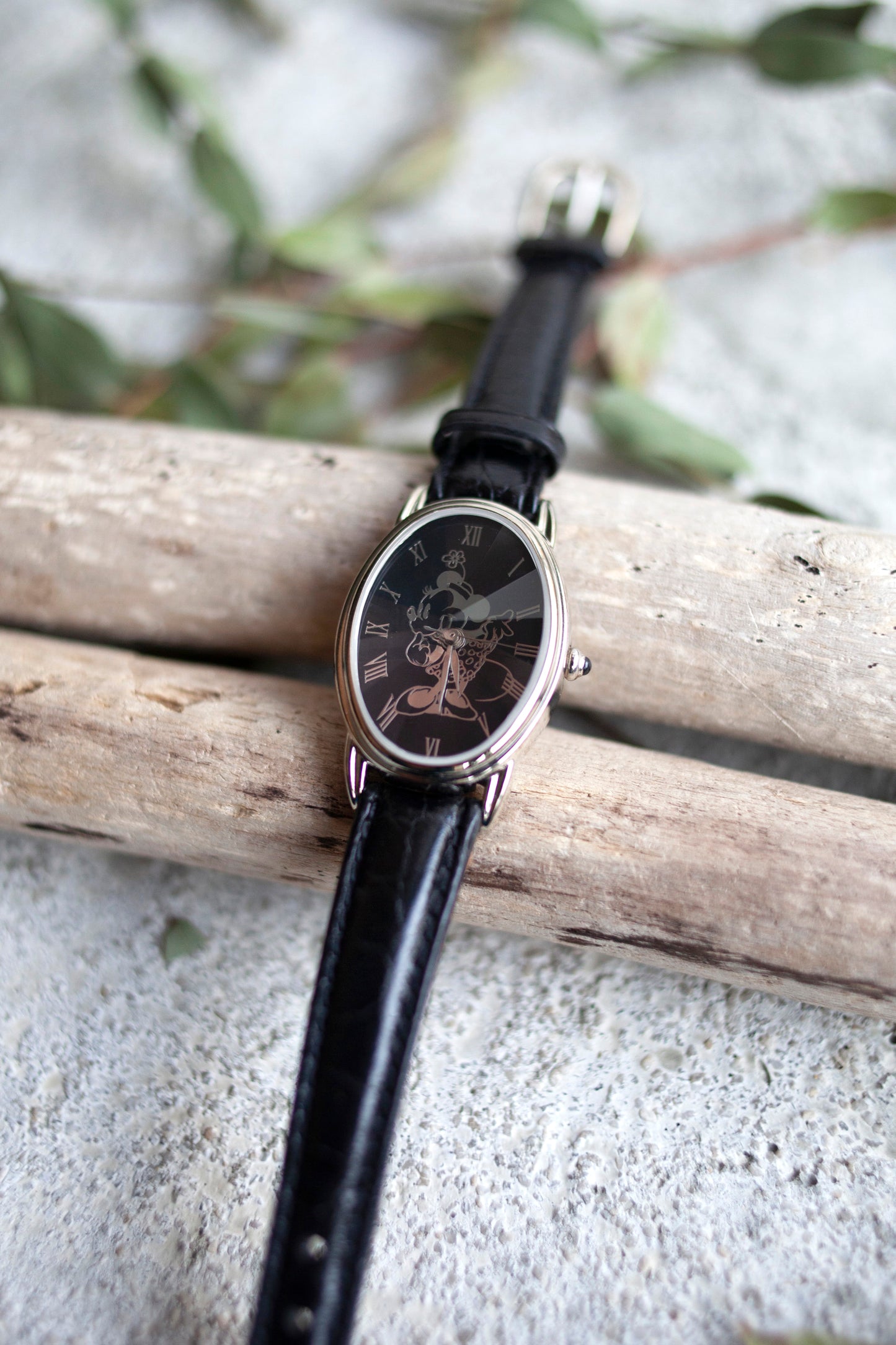 True Vintage: Minnie Faceted