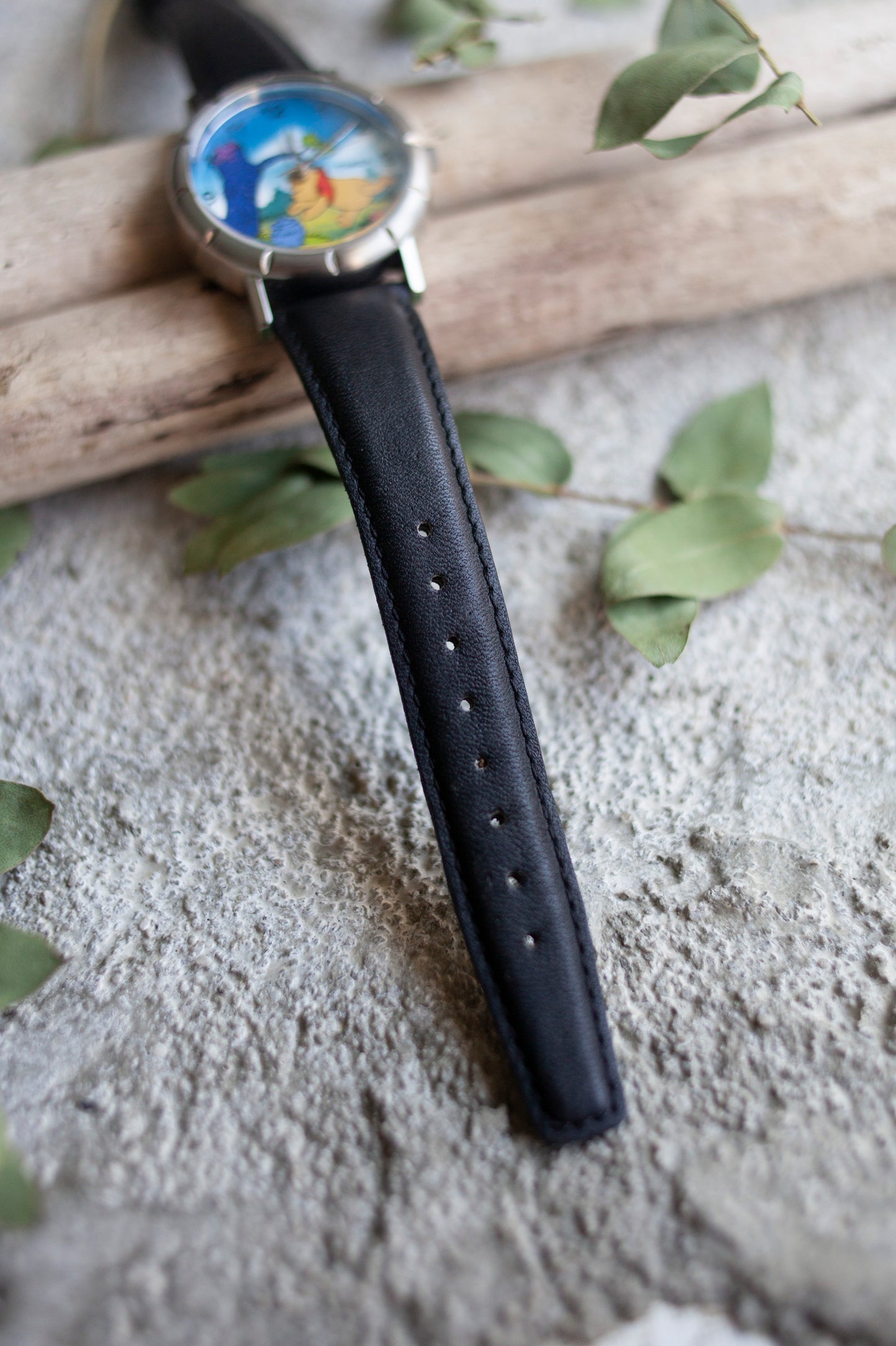 True Vintage: Pooh Dangles on a Tree