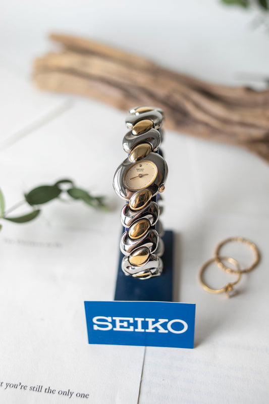 True Vintage: Seiko Bubble (Gold)