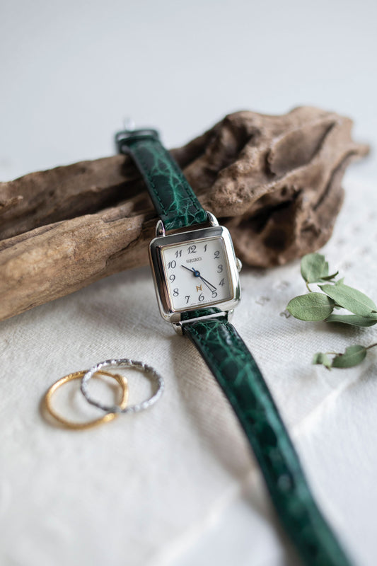 True Vintage: Seiko Cube 1995 (Silver)