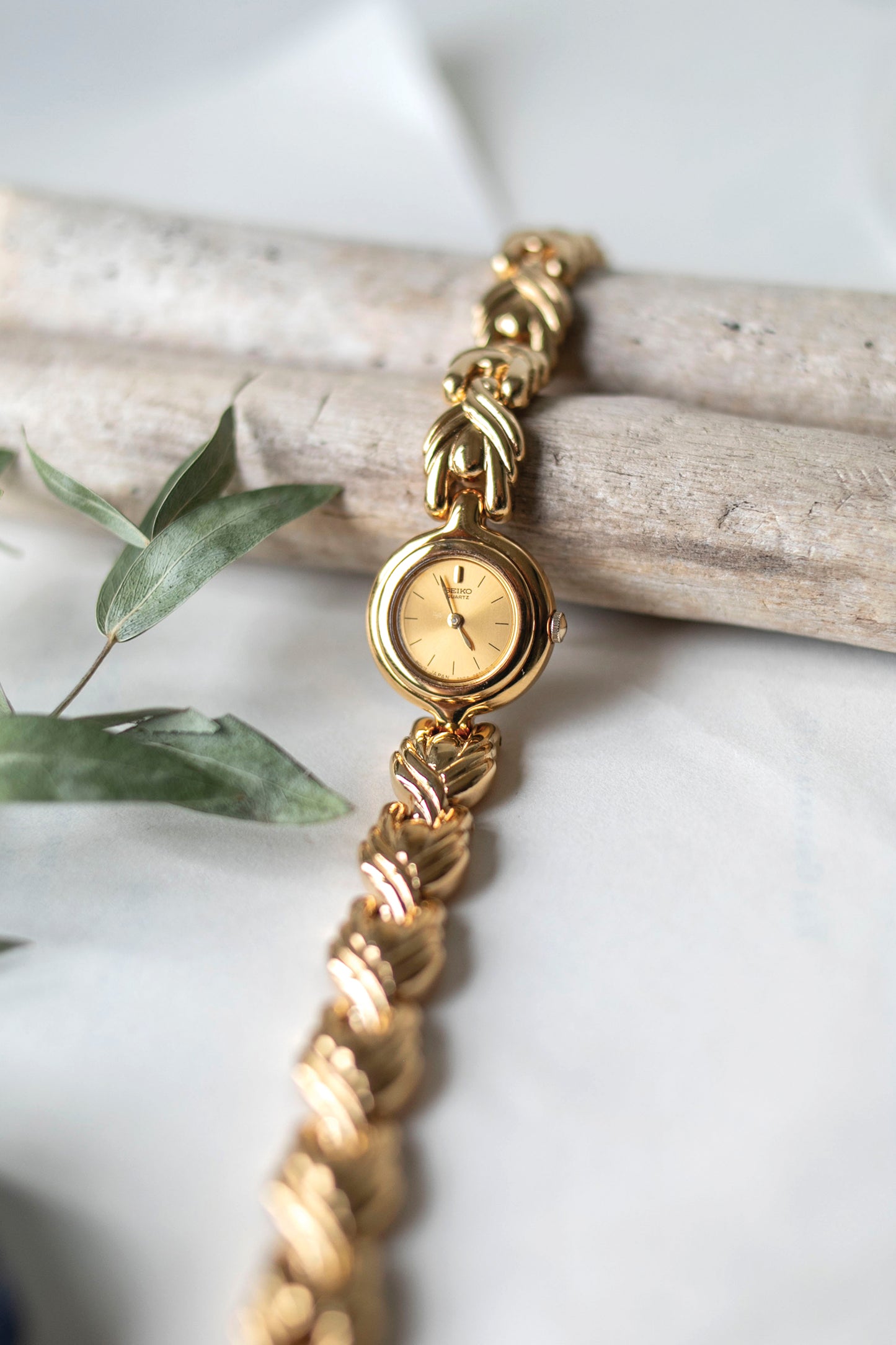 True Vintage: Seiko Alara (Gold)