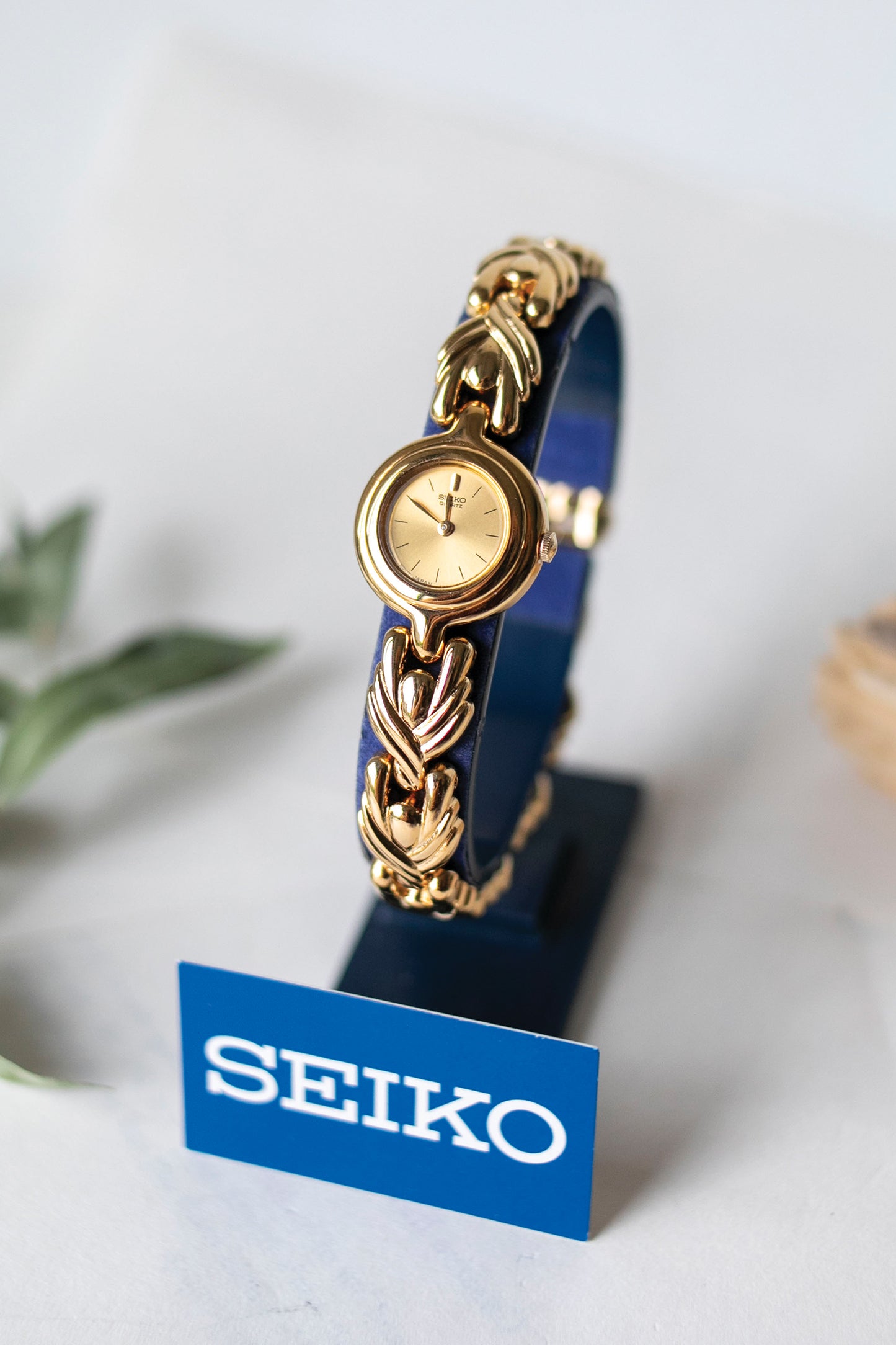 True Vintage: Seiko Alara (Gold)
