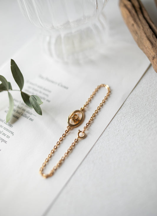 Vintage Jewelry: Christian Dior 1990s Oval Logo Bracelet J-CD02