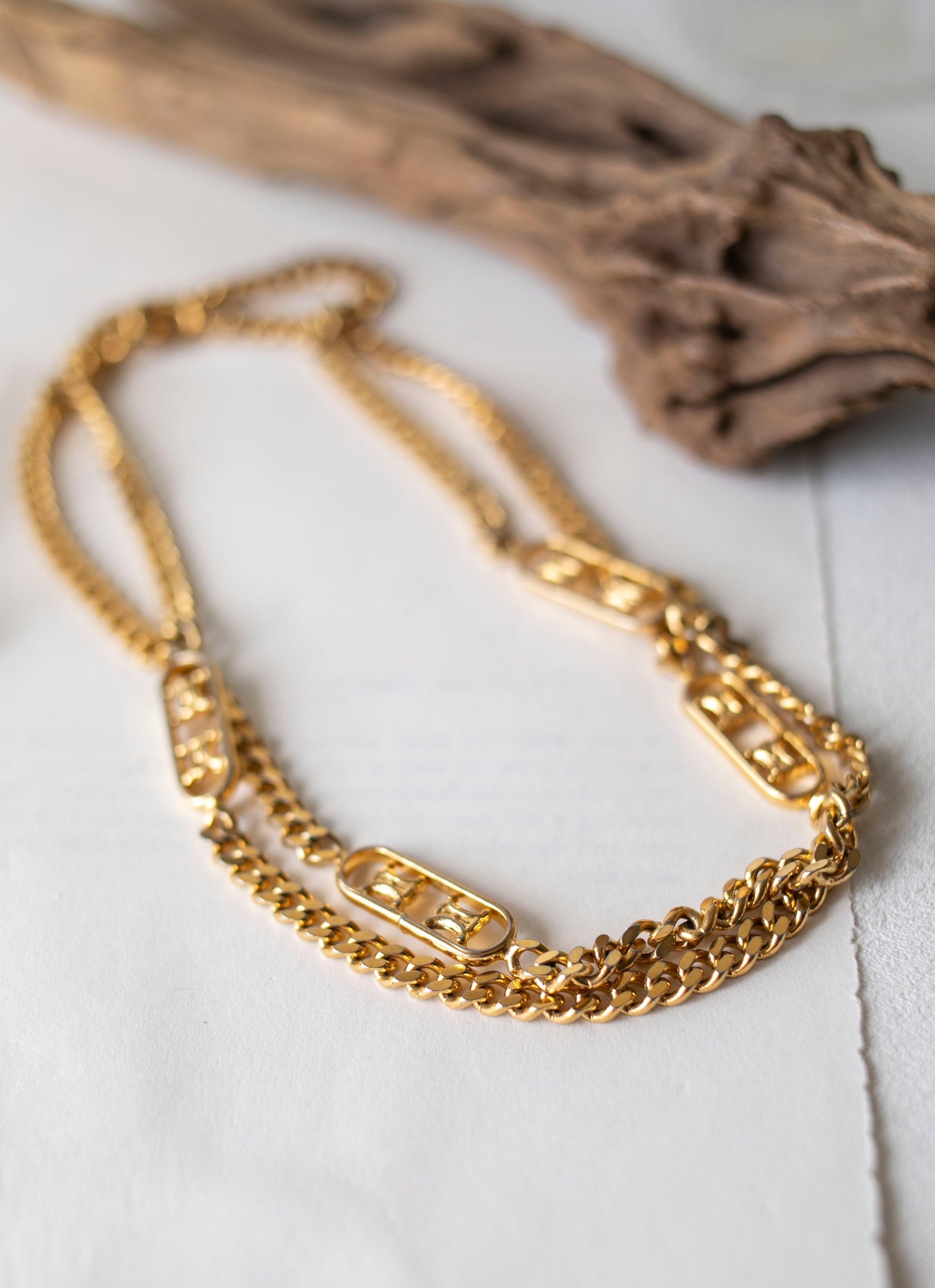 Vintage Jewelry: Celine Arc de Triomphe Gold Chain Necklace J-C01