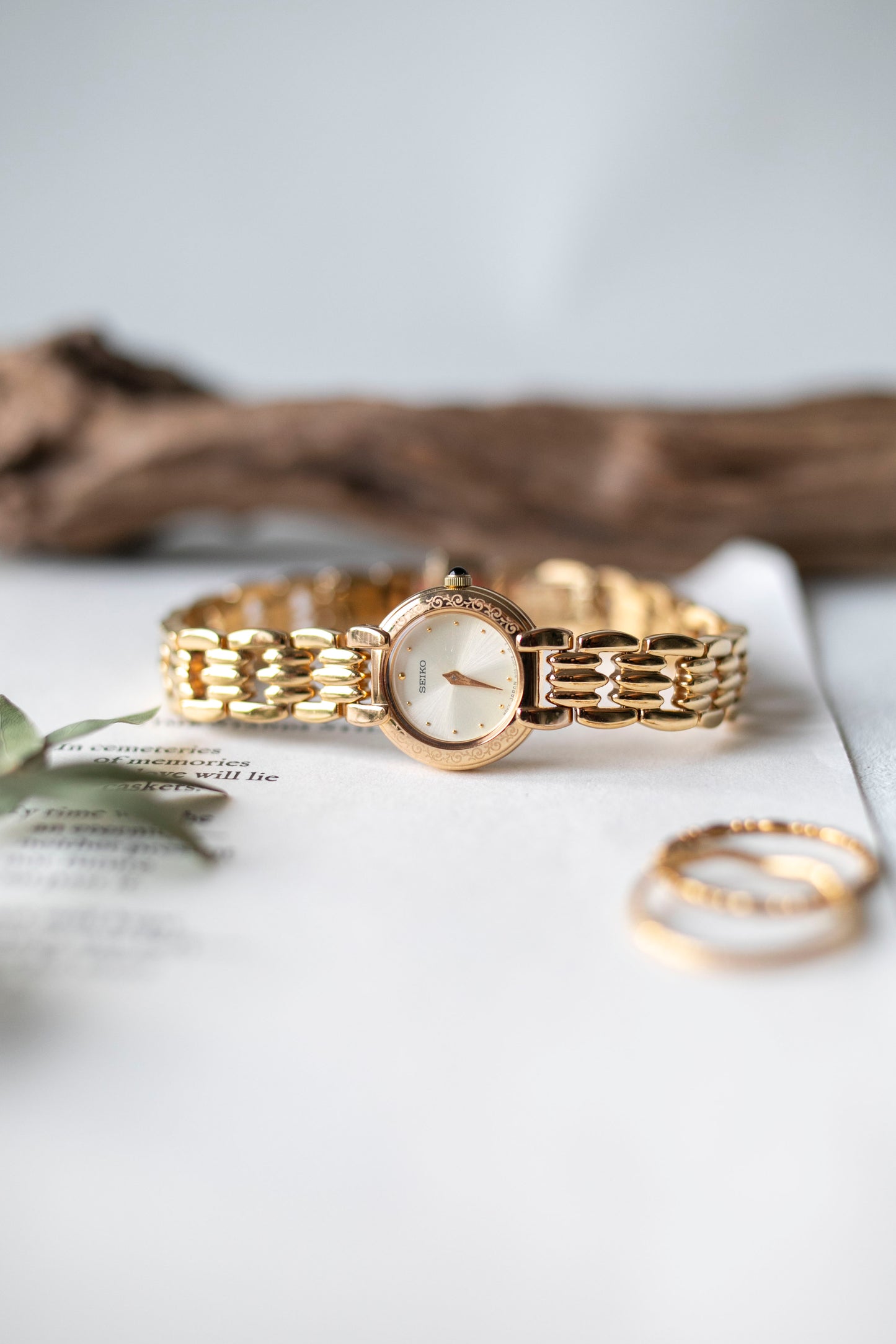 True Vintage: Seiko S28 (Gold)