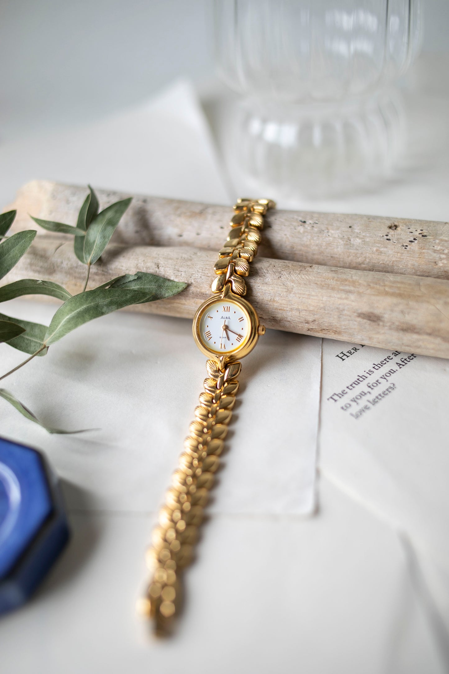 True Vintage: Alba Liora (Gold)