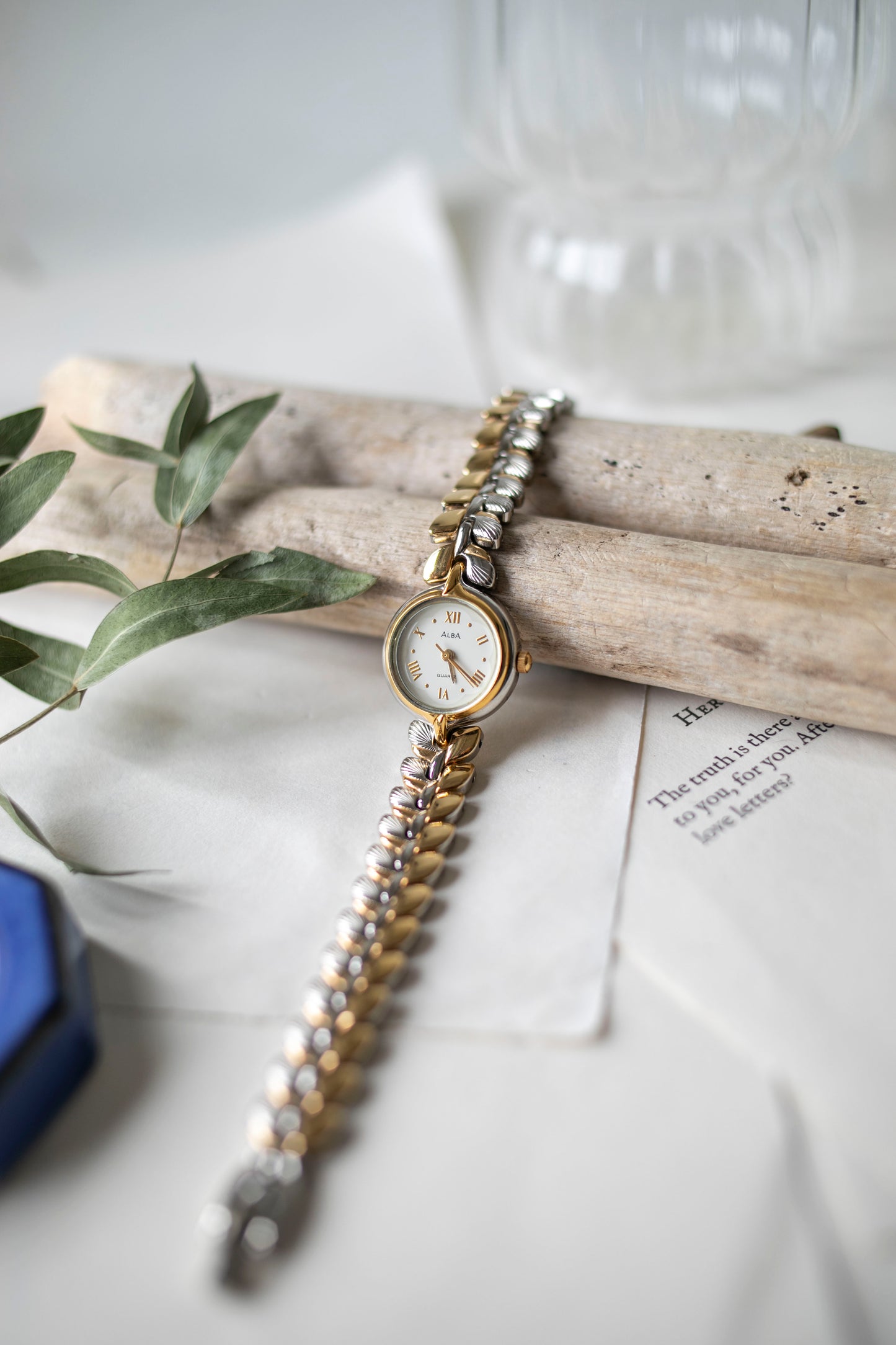 True Vintage: Alba Liora (Dual-toned)