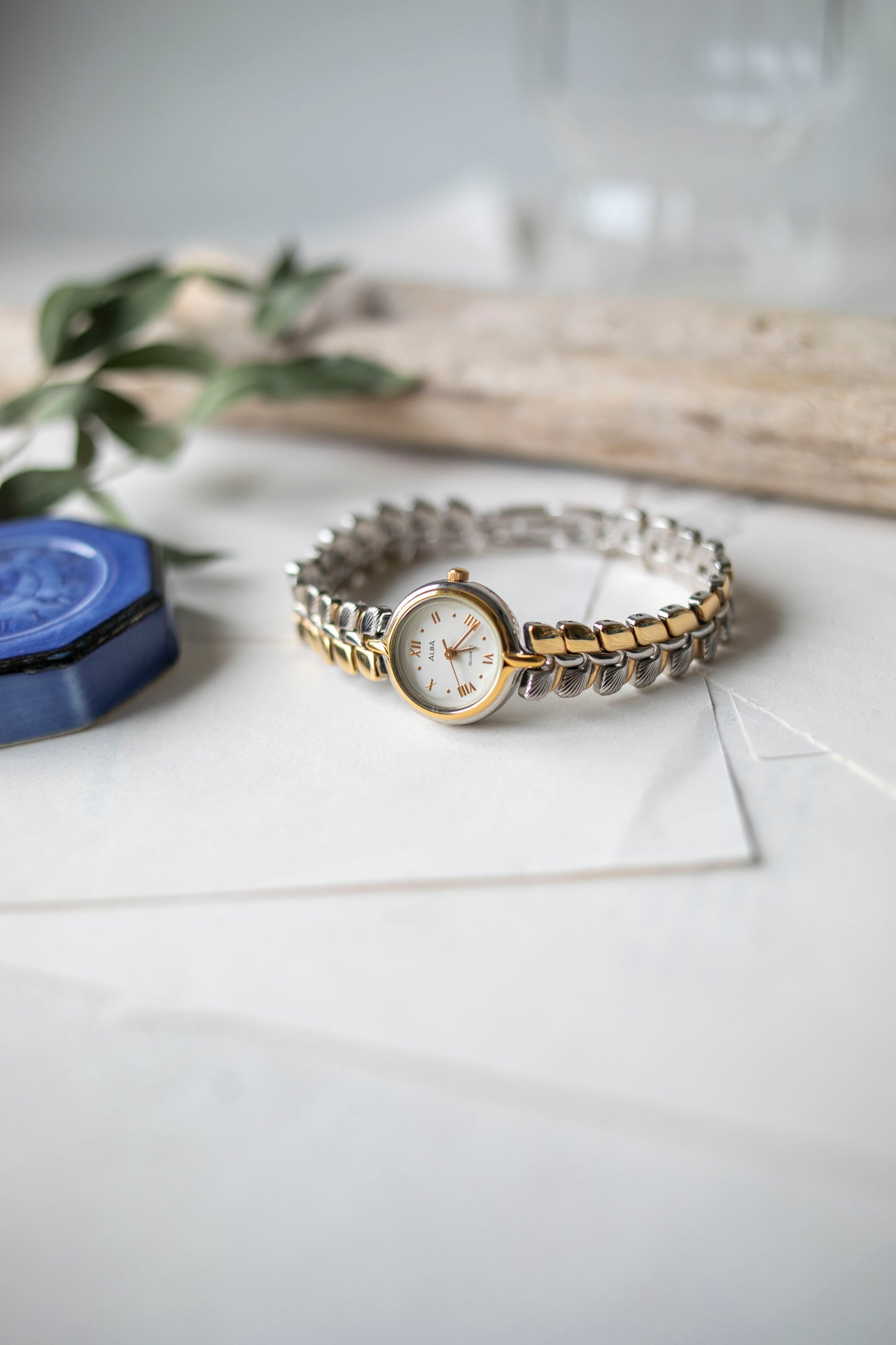 True Vintage: Alba Liora (Dual-toned)