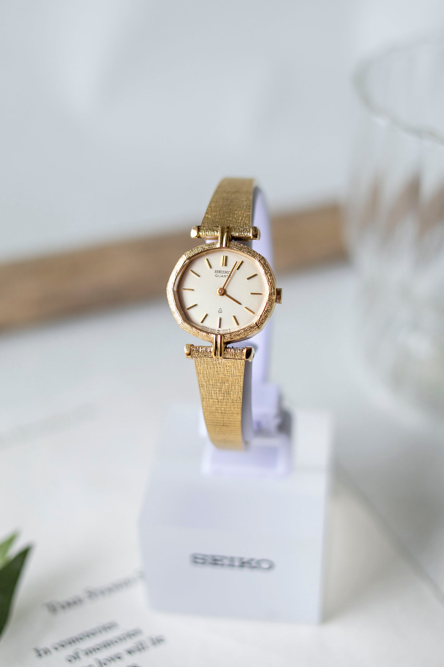 True Vintage: Seiko S185 (Gold)