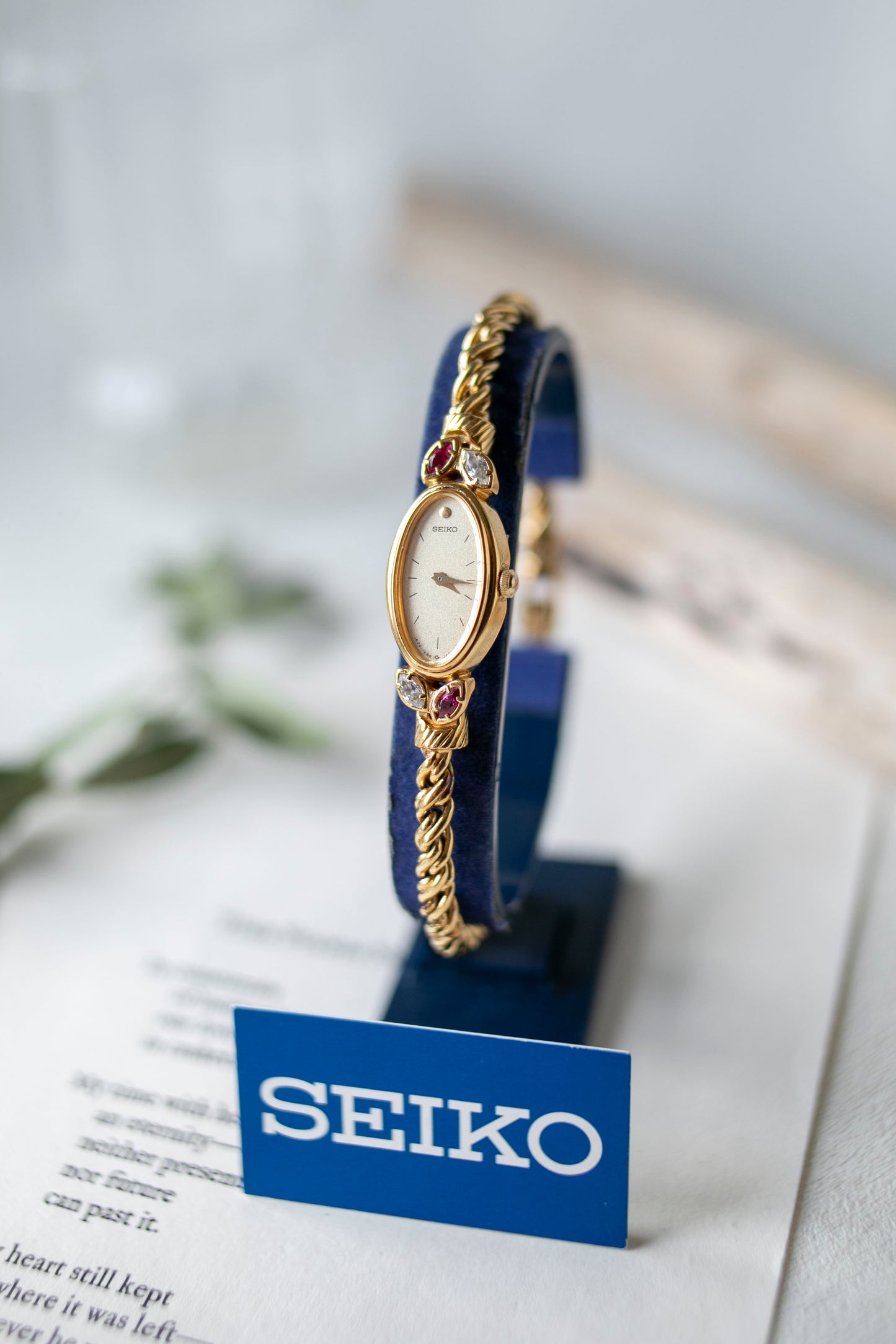 True Vintage: Seiko S234 (Gold)