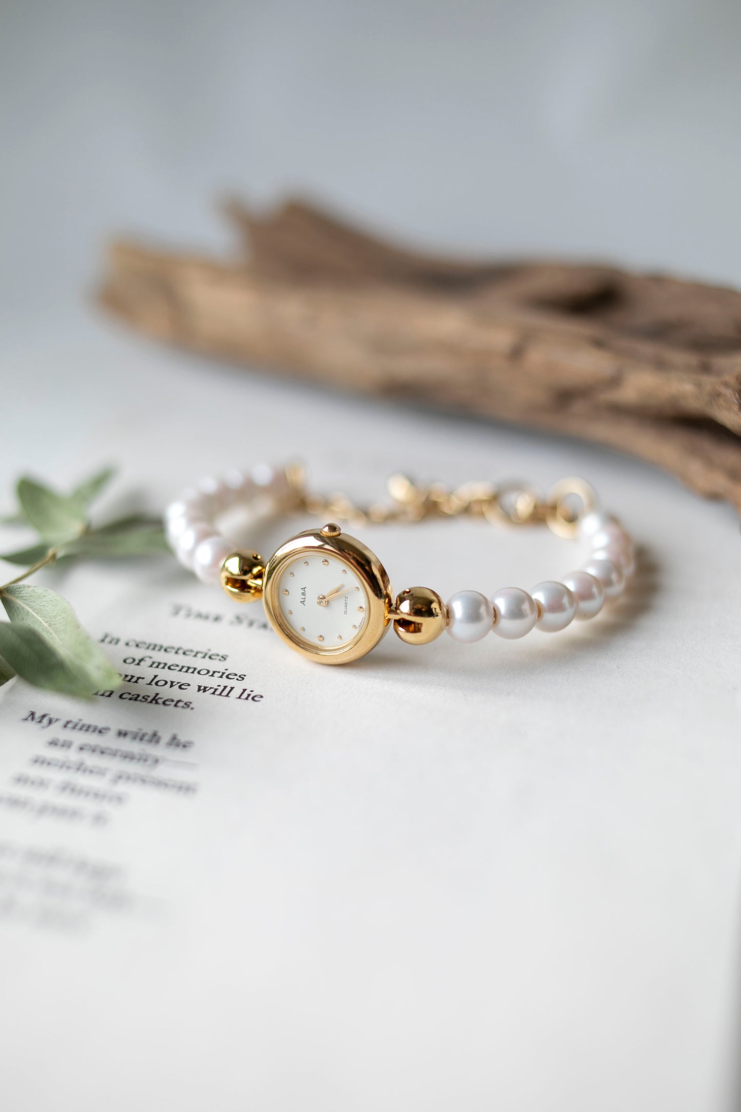 True Vintage: Alba A1 (Gold)