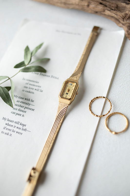 True Vintage: Gloria Vanderbilt GV1