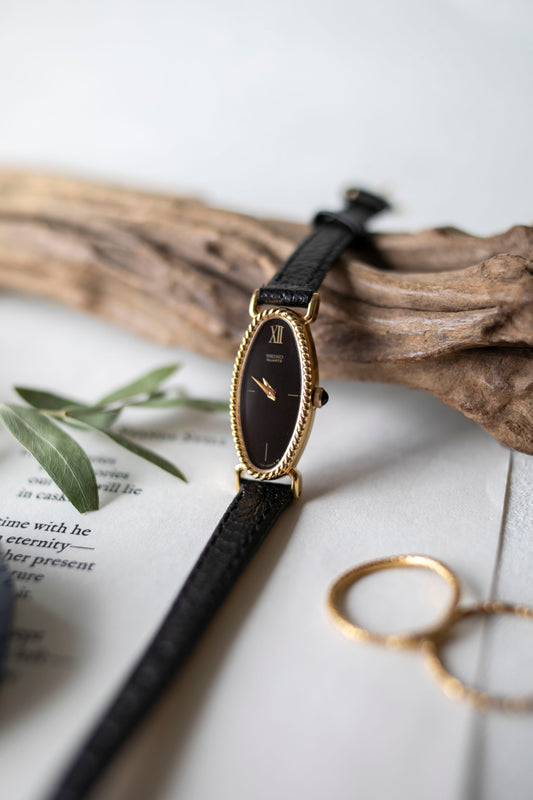 True Vintage: Seiko S305 (Black)