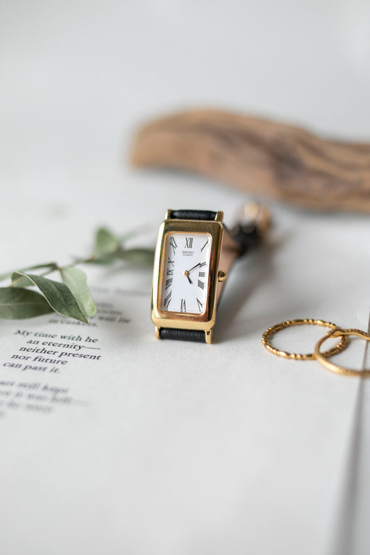 True Vintage: Seiko S268 (Gold)