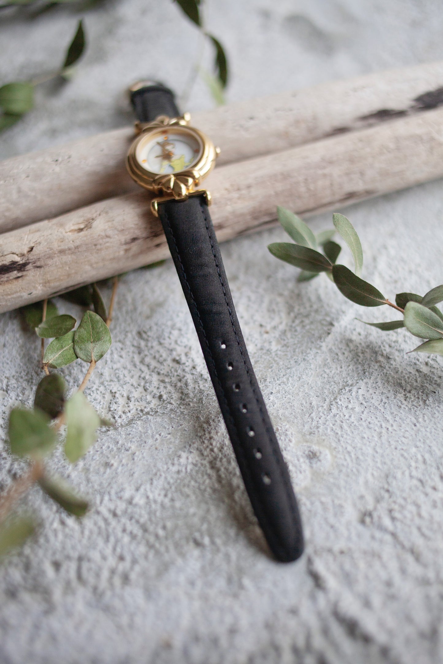 Premium Vintage: Statuesque Belle