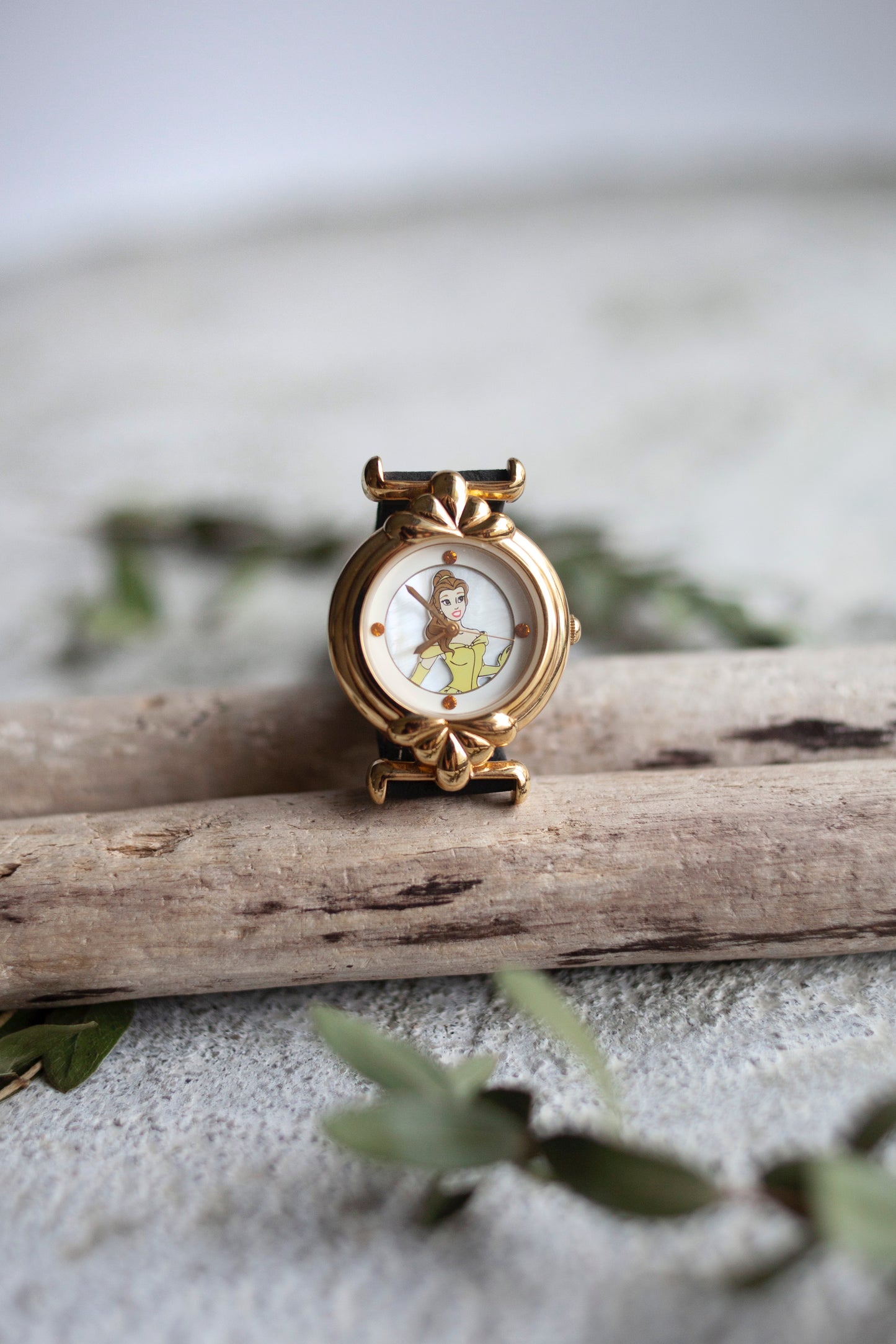 Premium Vintage: Statuesque Belle