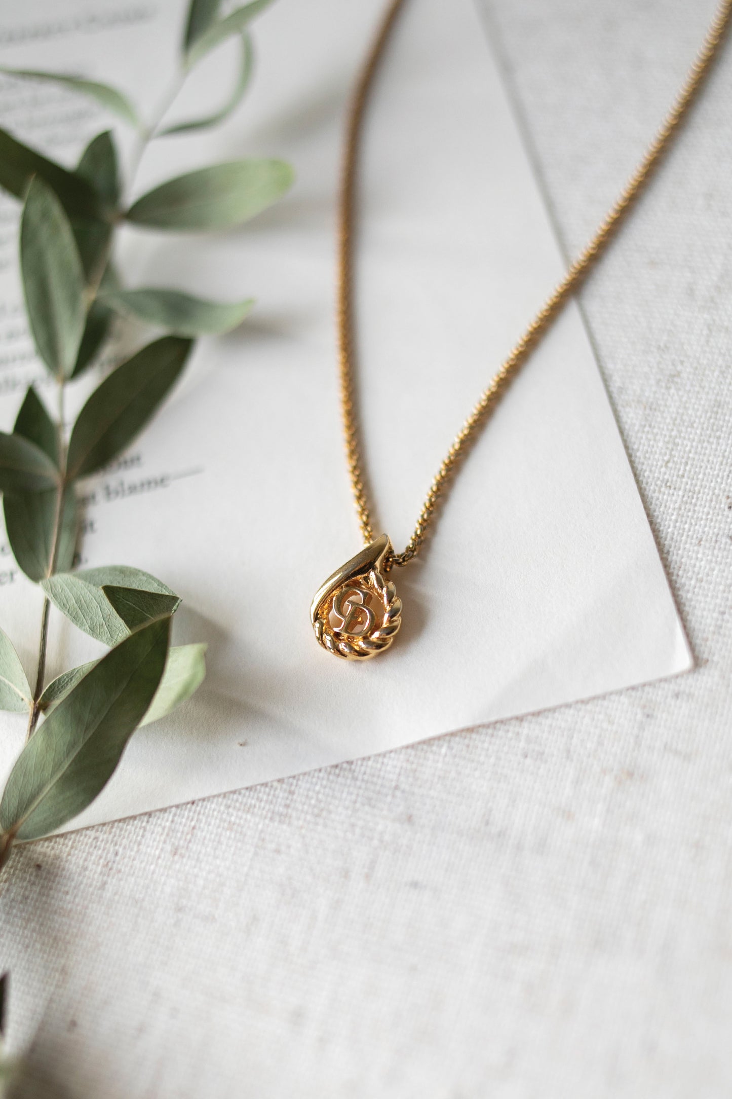 Vintage Christian Dior Teardrop Necklace (J-CD12)