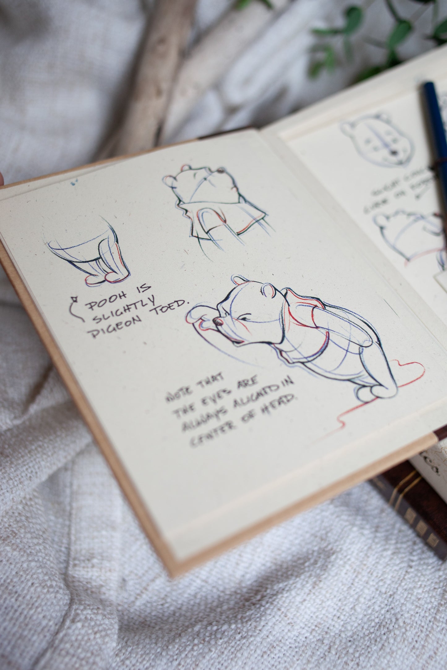 Premium Vintage: Sketchbook Pooh