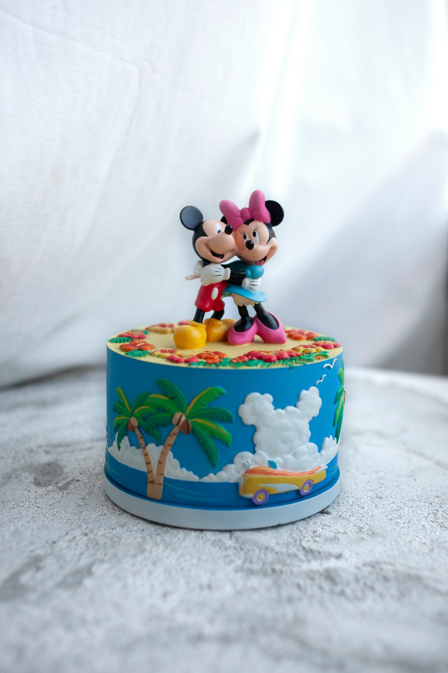 Premium Vintage: Mickey & Friends Island Vacation